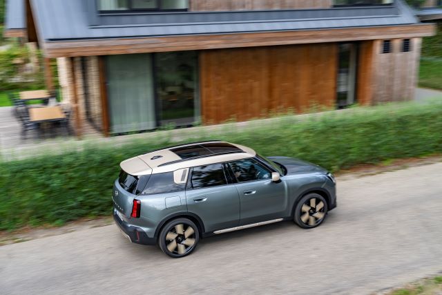 MINI Countryman third model generation has a completely new exterior design