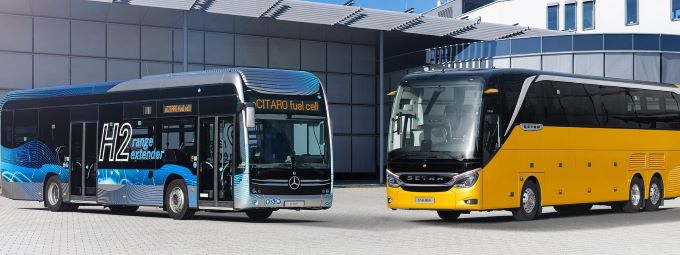 Celebrating 30 years of Mercedes-Benz and Setra buses